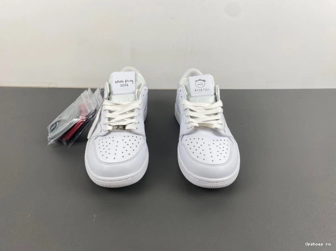 DM7866-292 1 JORDAN LOW TRAVIS SP SCOTT RETRO OG 0512